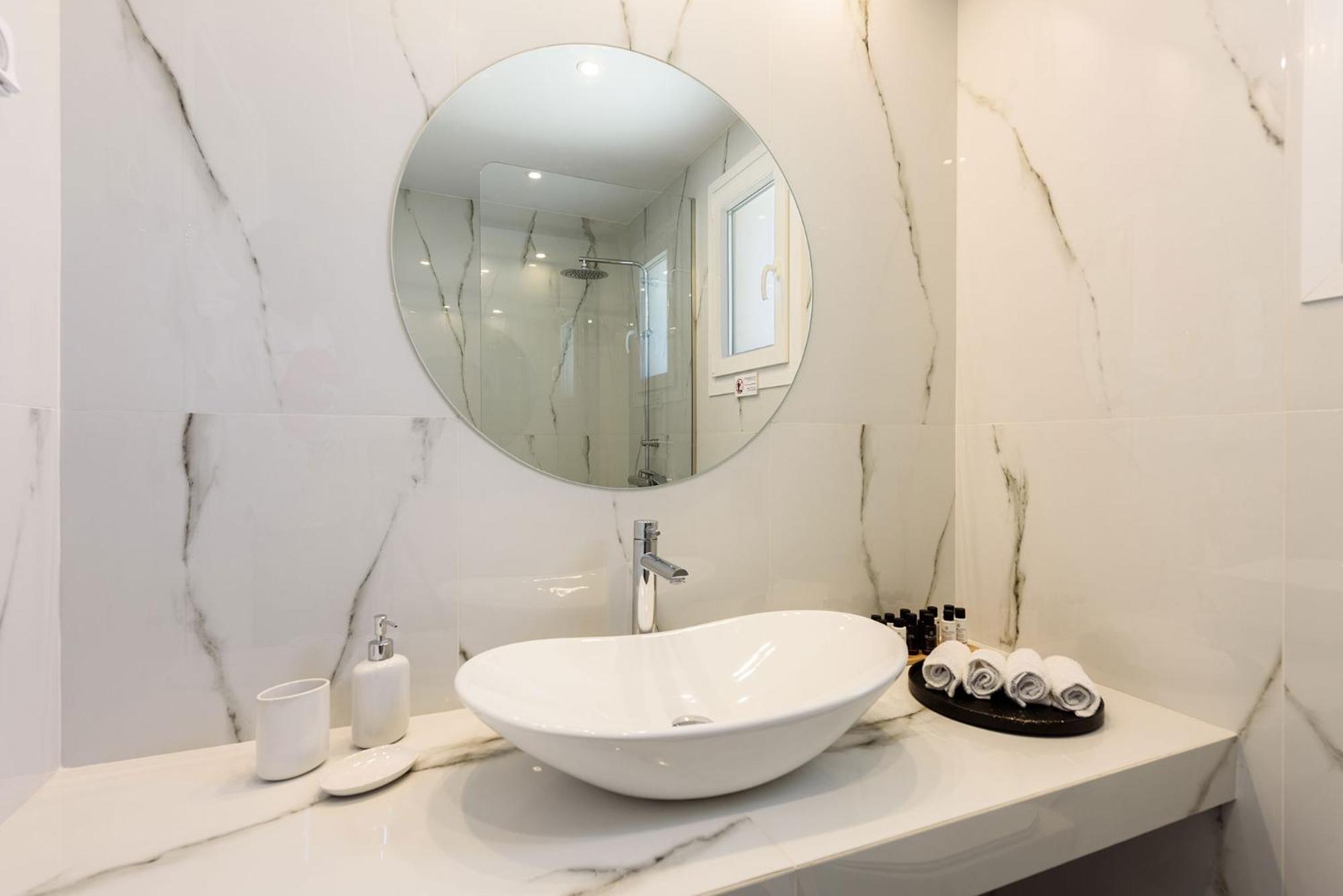 Helen Beach Front Luxury Villas Kastrákion Eksteriør billede