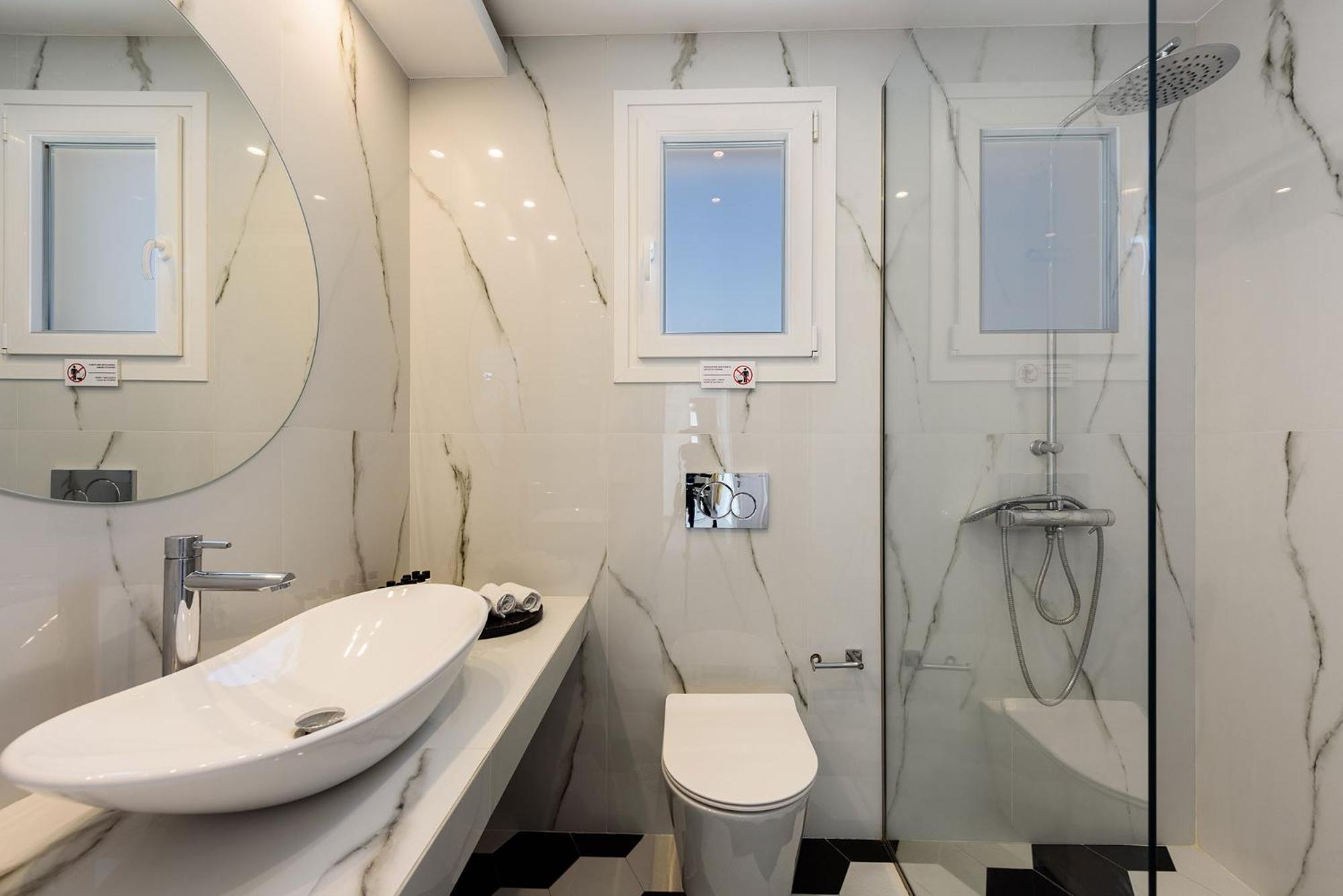 Helen Beach Front Luxury Villas Kastrákion Eksteriør billede